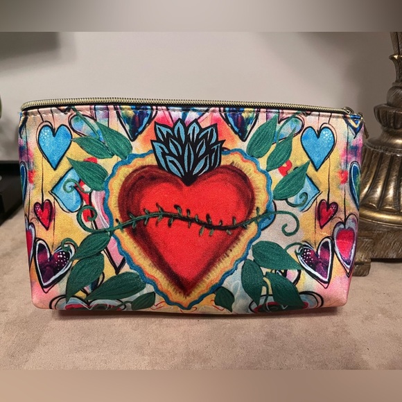 BNWOT CHULA heart purse 👛 - Picture 6 of 6